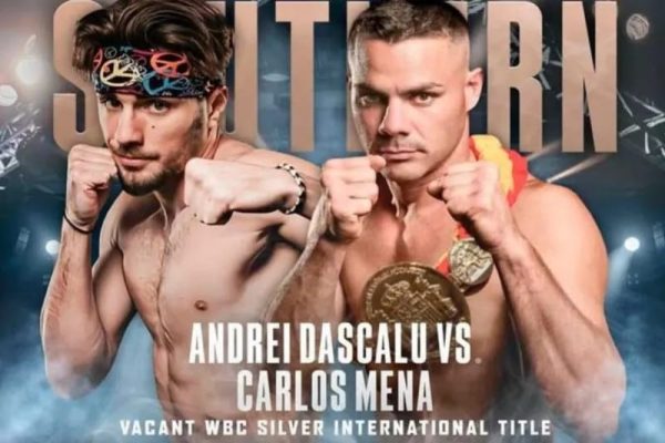 Poster laga tinju Carlos Mena (kanan) melawan Andrei Dascalu (kiri)